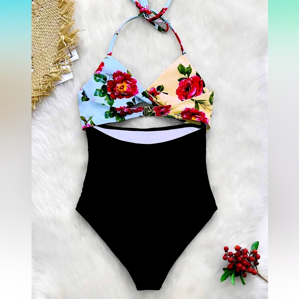 Cupshe Women’s Lush Leaves Print Cutout Design One Piece Swimsuit